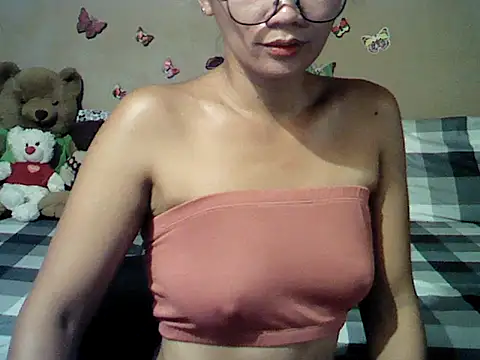 Mia_Rein live cam on StripChat