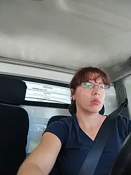 PublicBigLabiaMelly live sex cam