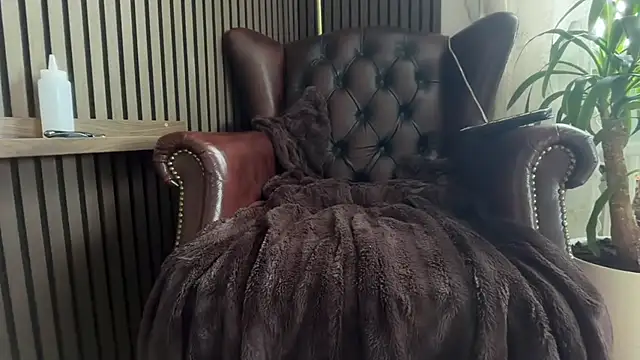The-MonsterDick live sex cam