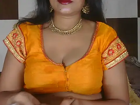 hotee_bhabi live sex cam
