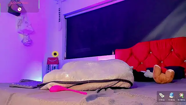 naomy__xx live cam on StripChat