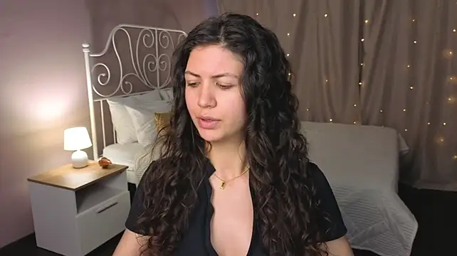 NoelPerfect live cam on StripChat