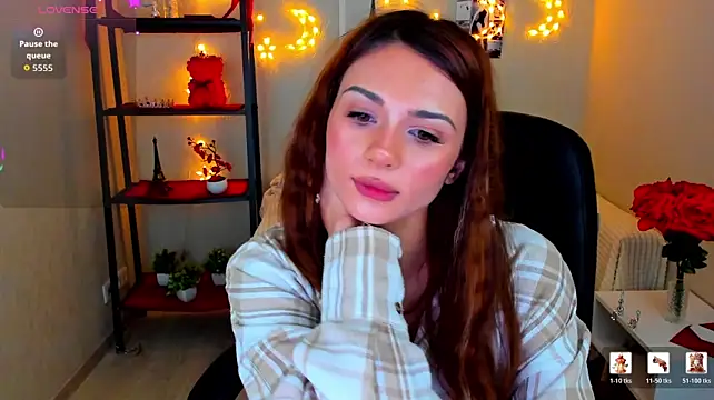 Kitti__ live cam on StripChat