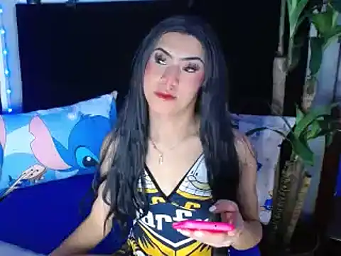 Jennifer_Moretti live cam on StripChat