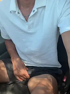 Yanlizkurt09 live sex cam