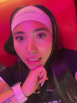 ManuelaVeeleez live cam on StripChat