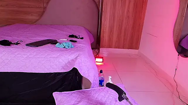 kiara_lp live cam on StripChat