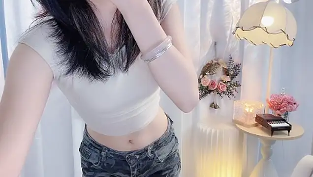 Yanys521 live cam on StripChat