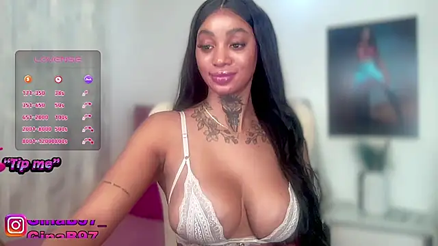 GinnaBolton live cam on StripChat