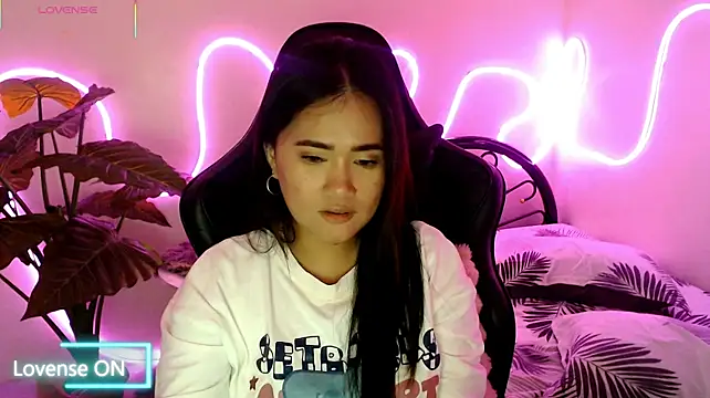 simplykhate live cam on StripChat