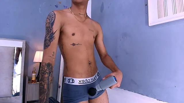 _Thiago12 live cam on StripChat