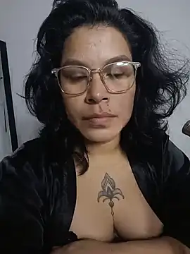 Aurorasaenz_ live sex cam