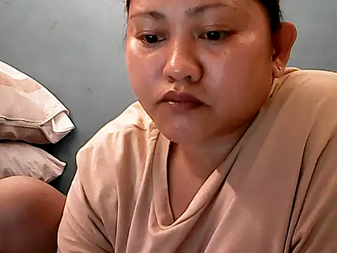 Irisshinn live cam on StripChat