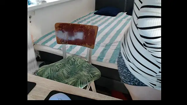 Sweetboobs live cam on StripChat