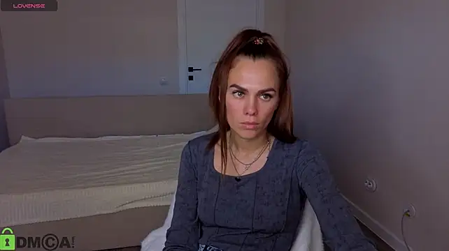 Nicea_Harrison live cam on StripChat