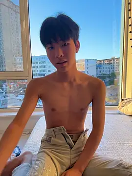 guoguo18 live sex cam