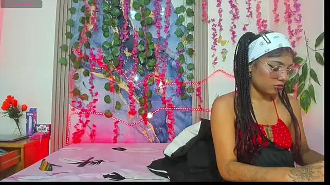maria_robin_ live cam on StripChat