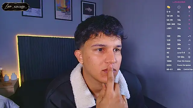 Leo_Savage_ live sex cam
