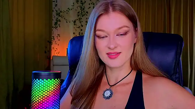 MysticVenus_ live cam on StripChat