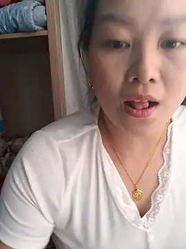 Jennie_dogy live cam on StripChat