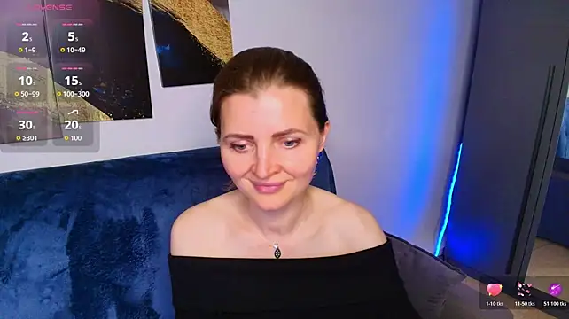 Liza__Evans live cam on StripChat