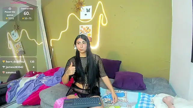 lucyfer_gpp live cam on StripChat