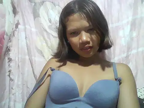 SexyJanePinay live cam on StripChat