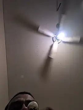Cnutt310 live sex cam