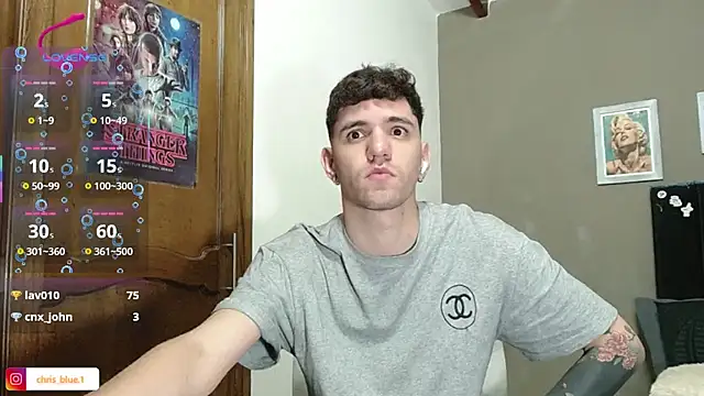 Matteo12_ live cam on StripChat
