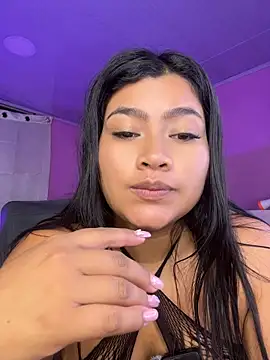 LunaaRosse live cam on StripChat