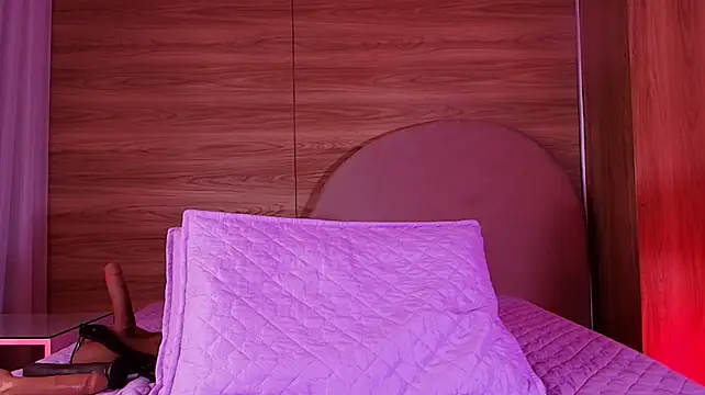 kiara_lp live cam on StripChat