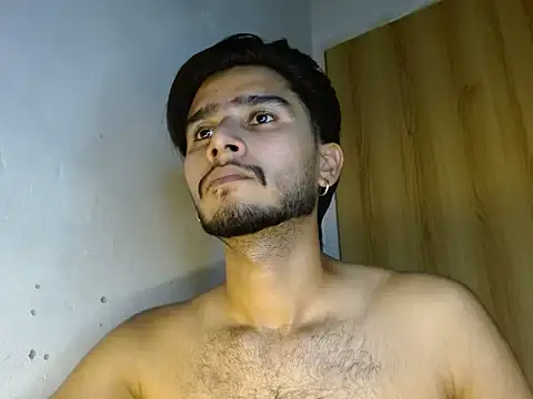CoralN live cam on StripChat