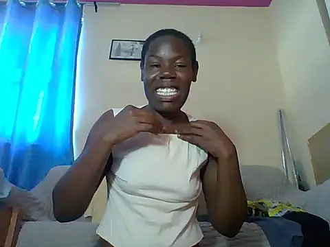 Blacksexyqueen24 live cam on StripChat