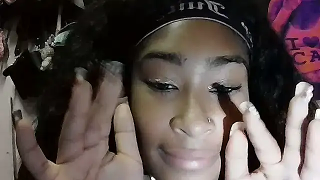 petiteNperky live cam on StripChat