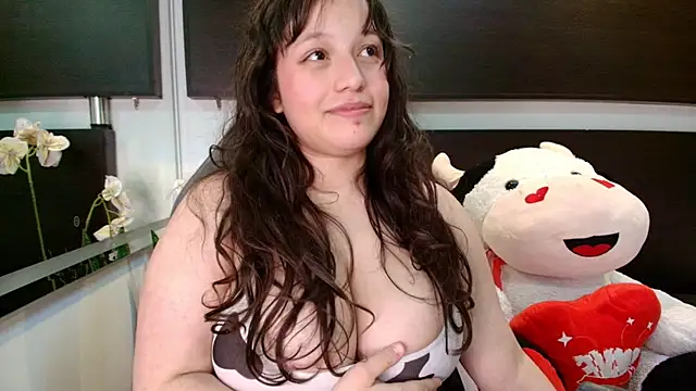 Marii_18 live cam on StripChat