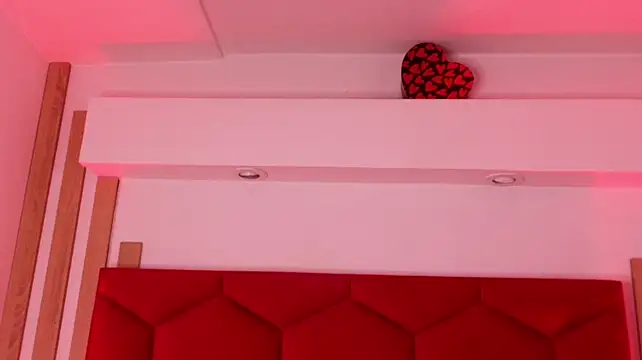 LumierNova live cam on StripChat