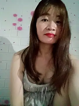 rosenice1 live cam on StripChat