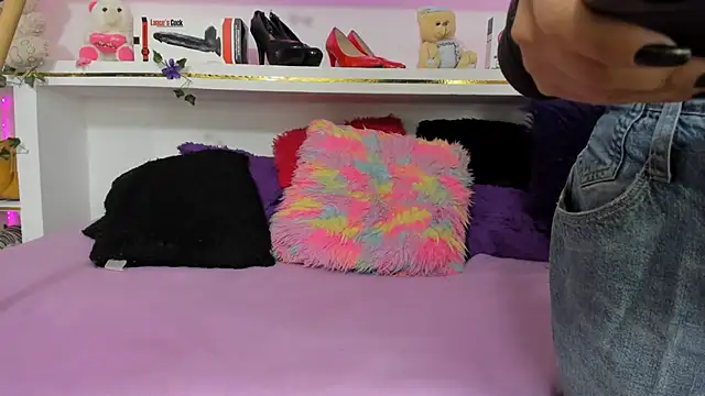 conny_blonde live sex cam