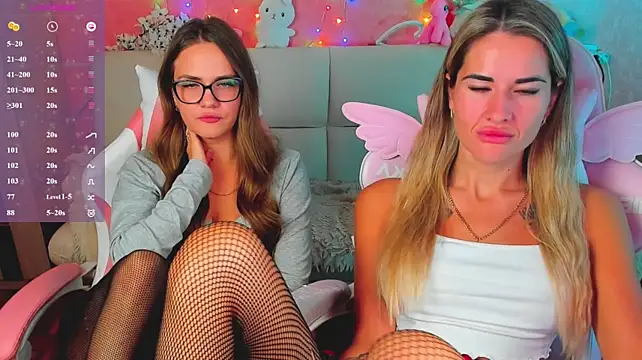 hotty_girls_here live sex cam