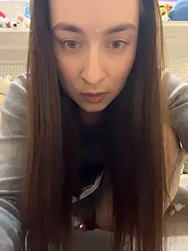 Holly_Play live sex cam