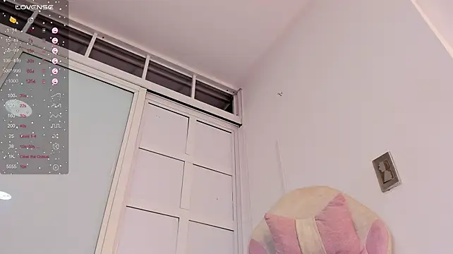 Victoria_Drew_ live cam on StripChat