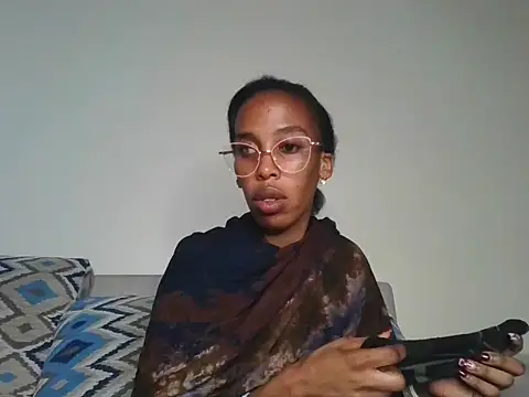 Ballmprettie live cam on StripChat