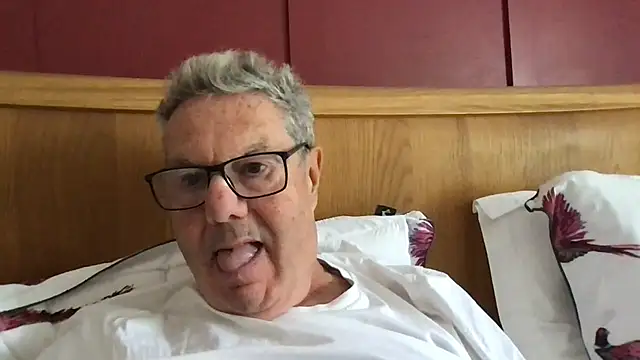 Oldpistolpete live cam on StripChat