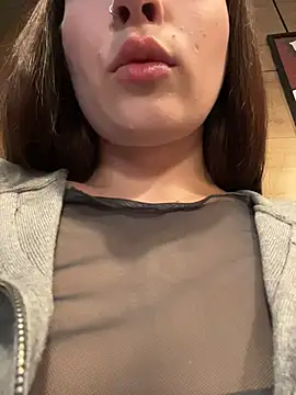 Holly_Play live sex cam