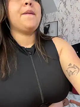 Larissa_Antonella live sex cam
