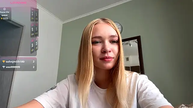 LovelyLisy live cam on StripChat