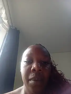 Juicydollcherry live cam on StripChat