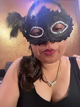 Curvy_GX live cam on StripChat