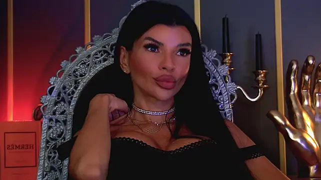 EleniaDevons live cam on StripChat