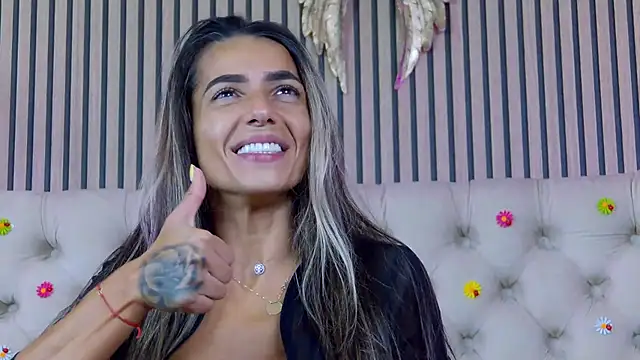 PlayfulShow live sex cam
